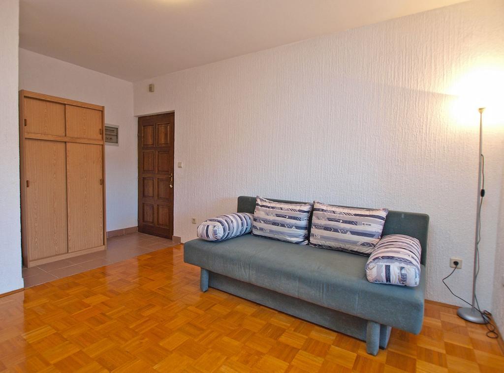 Apartments Dubravka 1315 ヴルサル エクステリア 写真